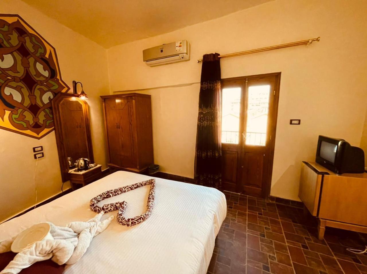 Single Room,1616879004:JPEG